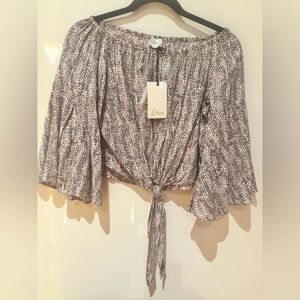 Elan Monochrome Patterned Blouse